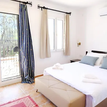 Villa Derekoy Salmakis *